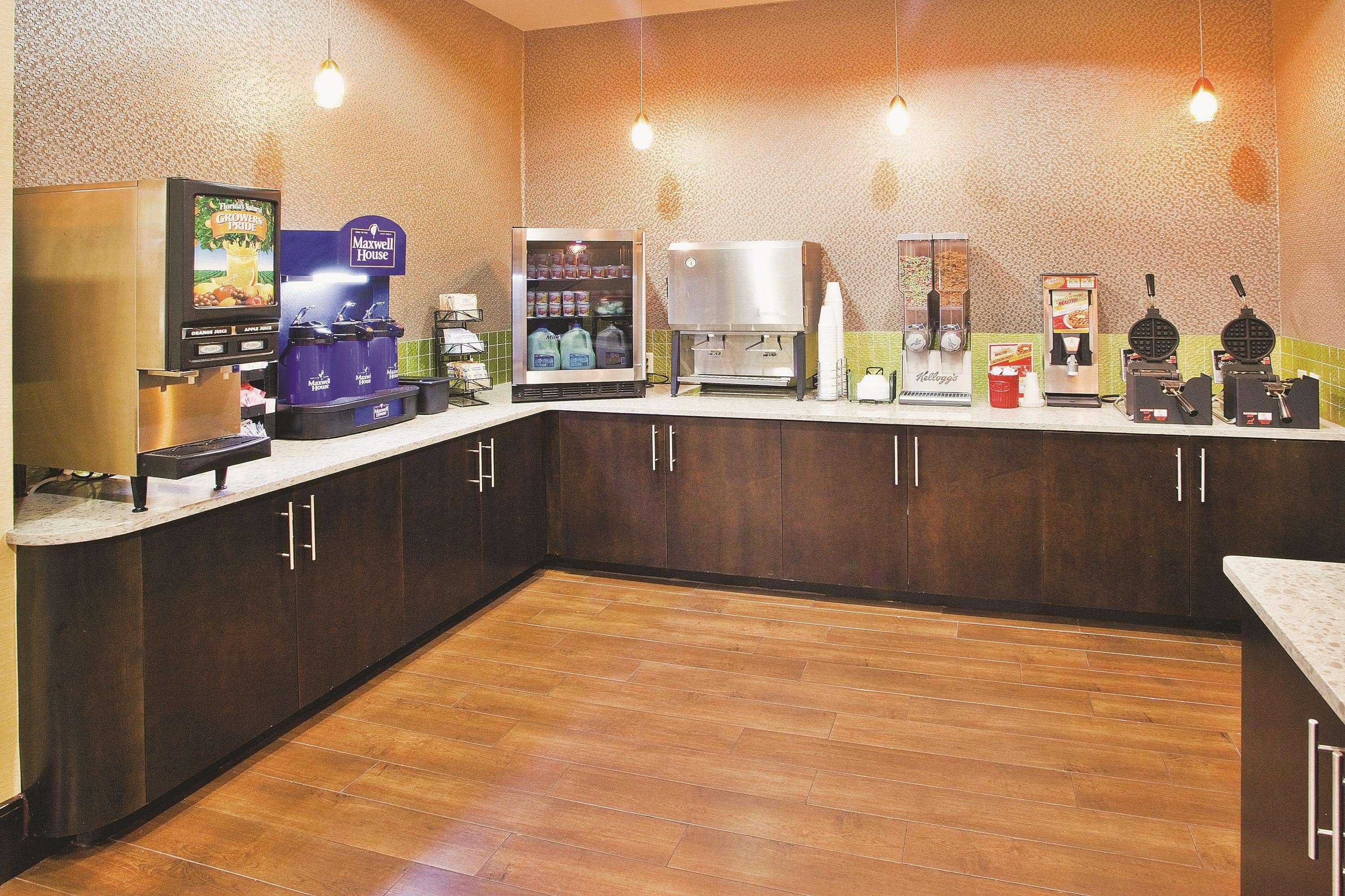 La Quinta By Wyndham Hinesville - Fort Stewart Restaurant foto